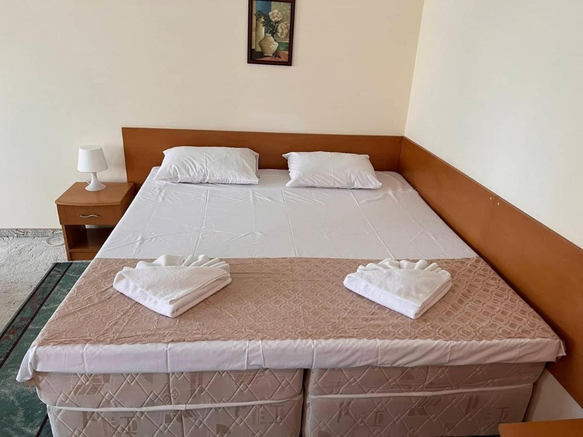 Хотел Диамант Hotel Diamond Balchik Luaran gambar