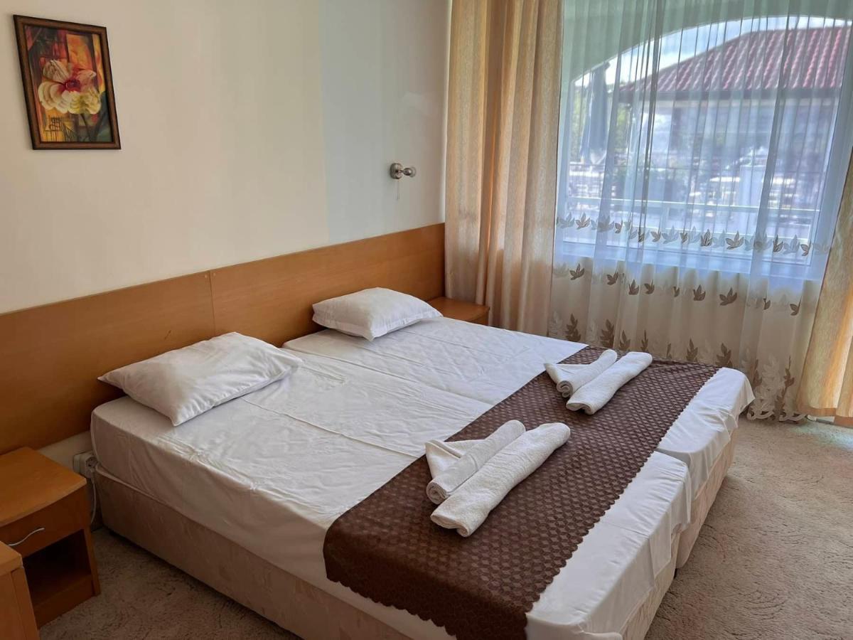 Хотел Диамант Hotel Diamond Balchik Luaran gambar