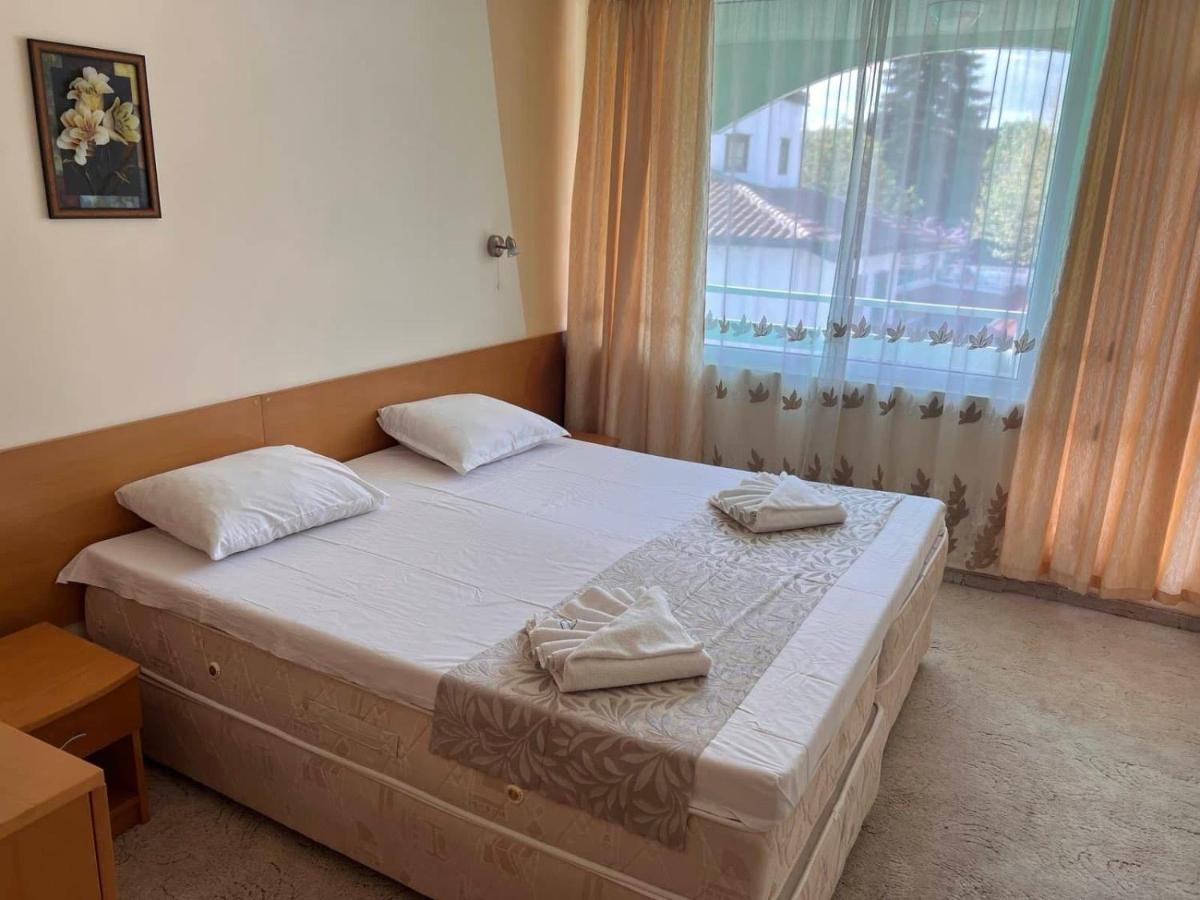 Хотел Диамант Hotel Diamond Balchik Luaran gambar