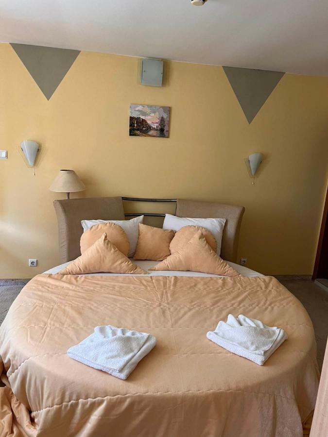 Хотел Диамант Hotel Diamond Balchik Luaran gambar
