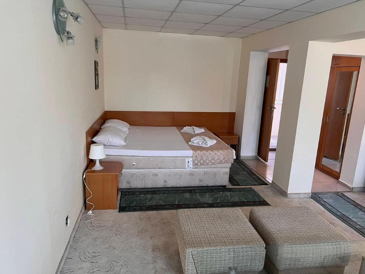 Хотел Диамант Hotel Diamond Balchik Luaran gambar