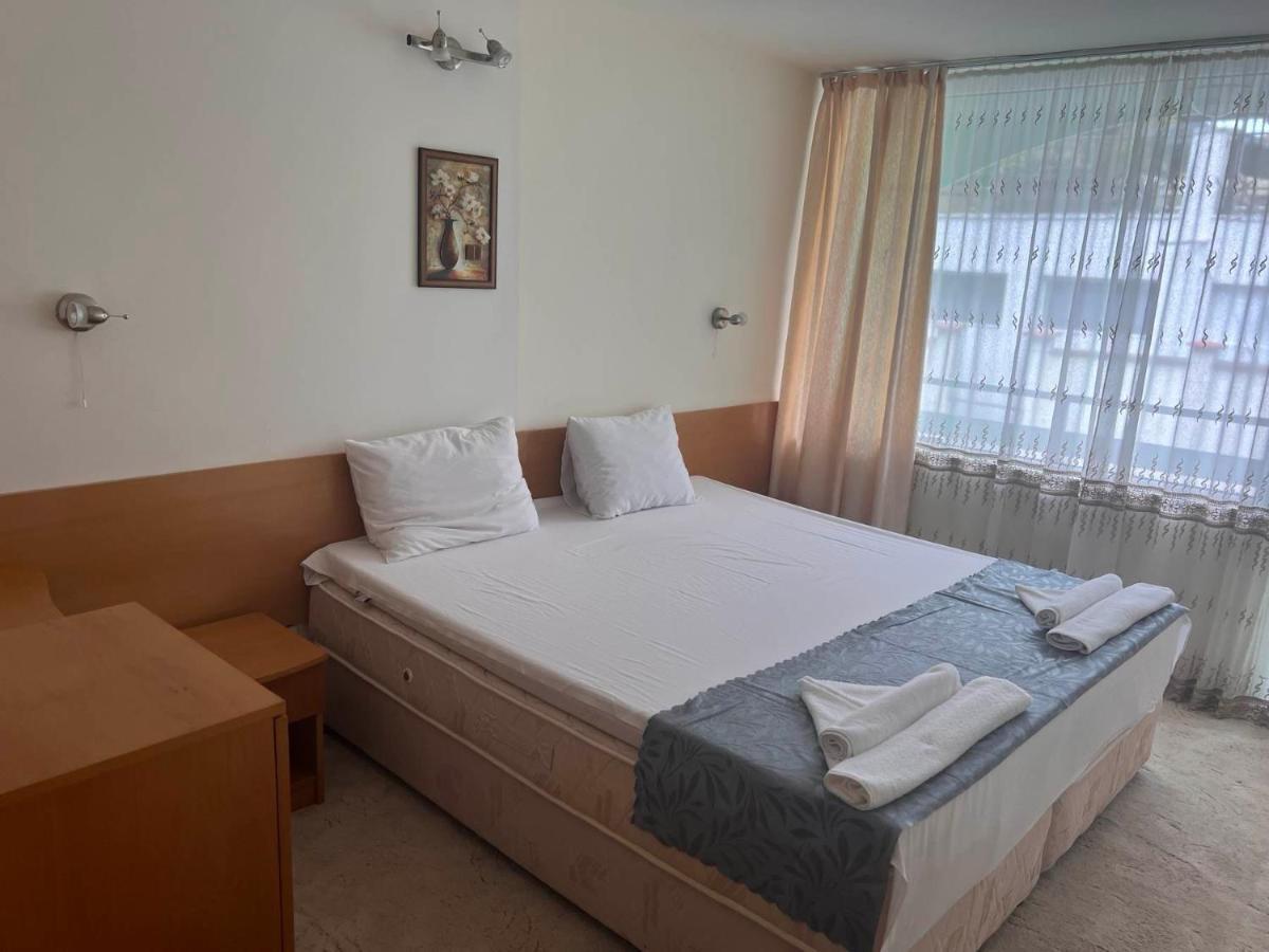 Хотел Диамант Hotel Diamond Balchik Luaran gambar
